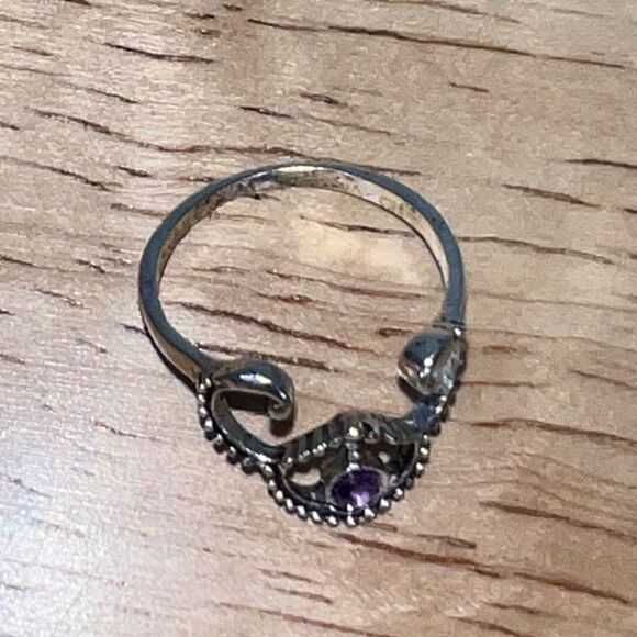 Studded Texture Embracing Lilac Purple Rhinestone Ring, Antiqued Silver Tone 8.5 - Picture 4 of 5